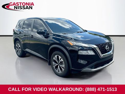 Used 2022 Nissan Rogue SV FWD image 1