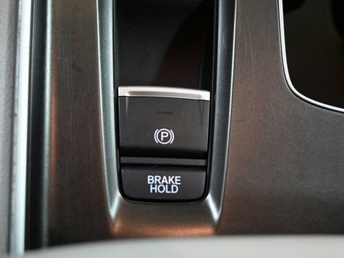 Used 2018 Honda Accord Touring image 27