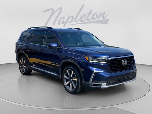 Used 2024 Honda Pilot Elite image 8