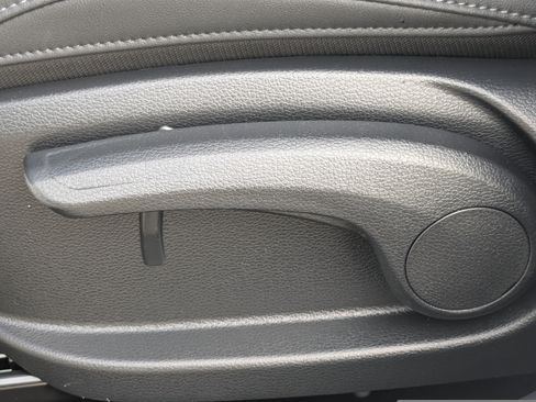 New 2026 Kia Seltos S FWD image 23