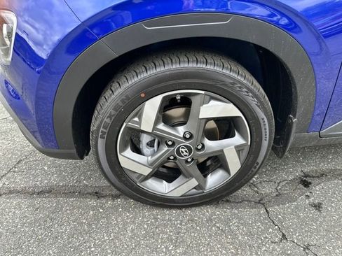 New 2025 Hyundai Venue Limited image 35