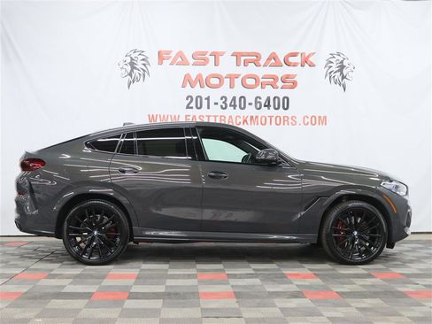 Used 2021 BMW X6 M50i w/ Executive Package AWD/4WD image 5