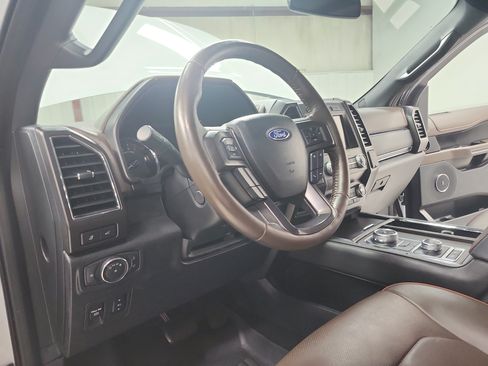 Used 2021 Ford Expedition Max King Ranch AWD/4WD image 18