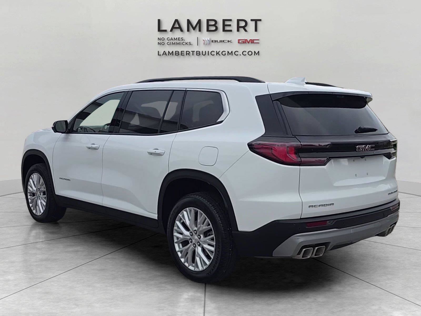 Used 2026 GMC Acadia Elevation w/ Elevation Premium Package FWD image 3