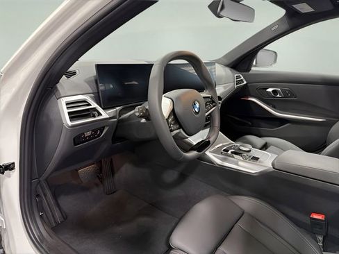 Used 2025 BMW 330i xDrive 330i xDrive image 10