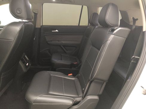 Used 2021 Volkswagen Atlas SE w/ Panoramic Sunroof Package FWD image 18
