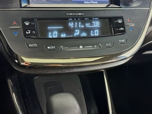 Used 2018 Toyota Avalon XLE Premium FWD image 19