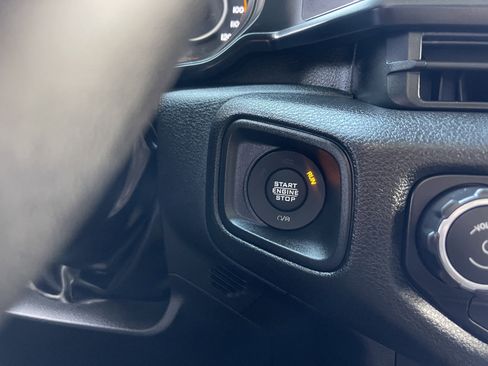 New 2026 Jeep Gladiator Sport AWD/4WD image 33