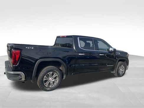 Used 2025 GMC Sierra 1500 SLT image 8
