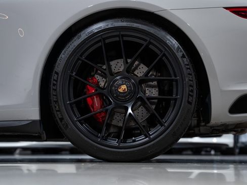 Used 2019 Porsche 911 Carrera GTS image 13