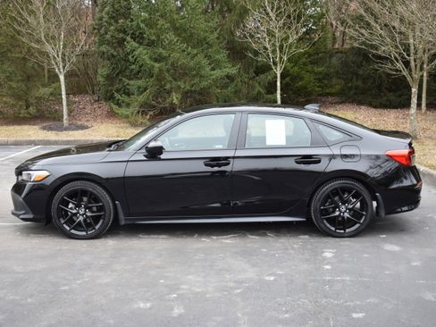 Used 2023 Honda Civic Sport image 4