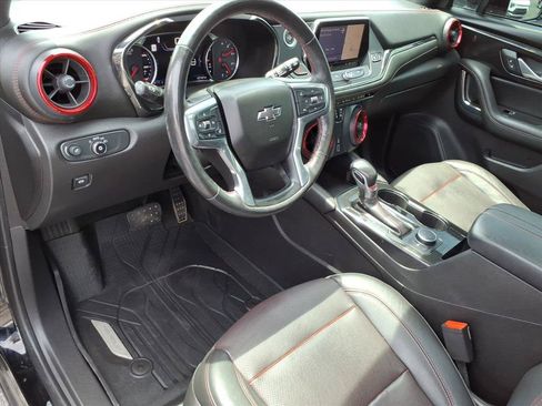 Used 2019 Chevrolet Blazer RS w/ Sun and Wheels Package FWD image 11