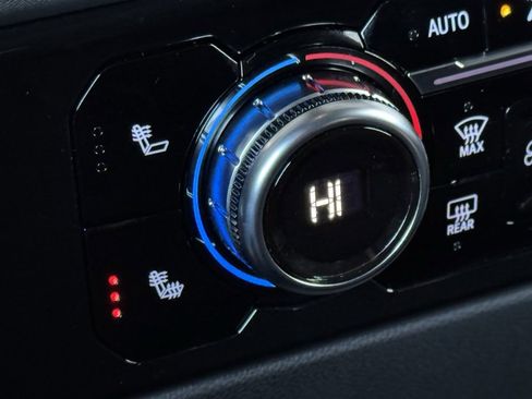 Used 2023 GMC Sierra 1500 Elevation w/ LPO, Elevation Black Package image 29