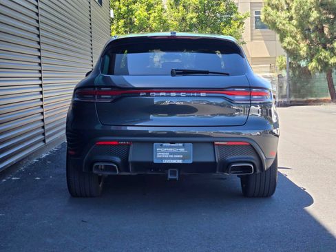 Certified 2025 Porsche Macan AWD/4WD image 6