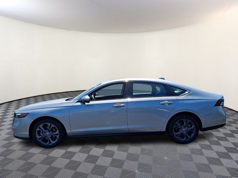 Used 2023 Honda Accord EX image 4