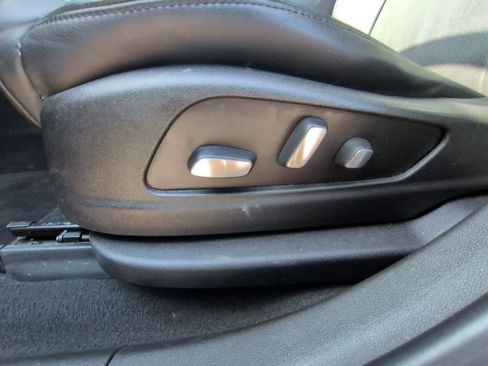 Used 2019 Cadillac XT5 Luxury image 17