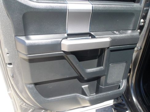 Used 2016 Ford F150 XLT w/ Equipment Group 302A Luxury image 16