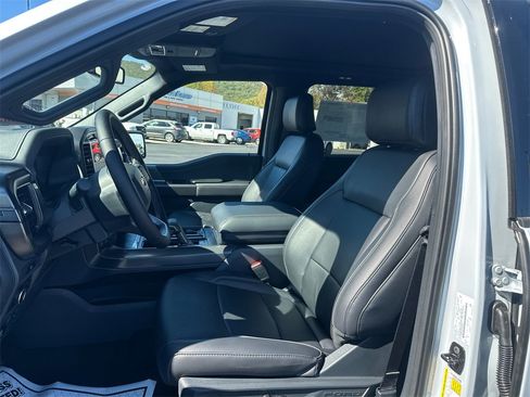 New 2025 Ford F150 Lariat w/ Equipment Group 501A Mid image 17