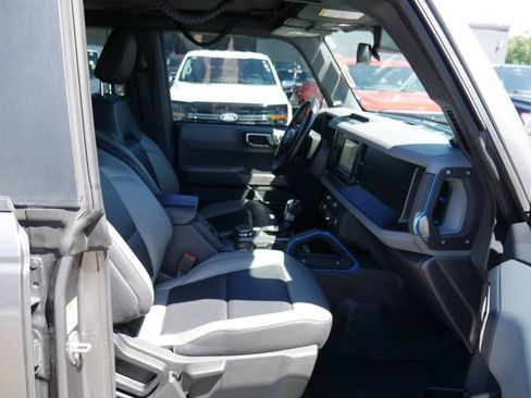 Used 2022 Ford Bronco Black Diamond w/ Sasquatch Package AWD/4WD image 25