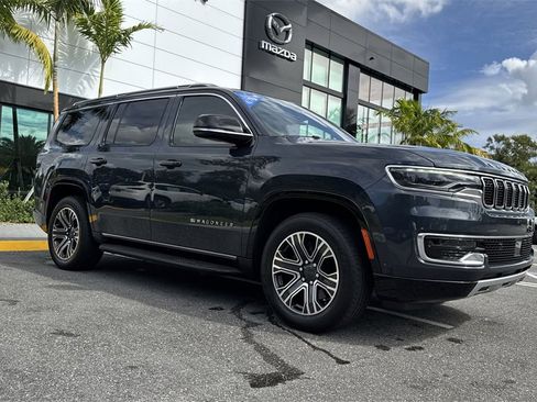 Used 2023 Jeep Wagoneer Series II image 23