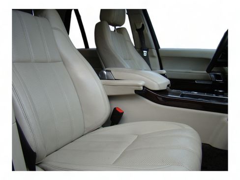 Used 2013 Land Rover Range Rover HSE image 23