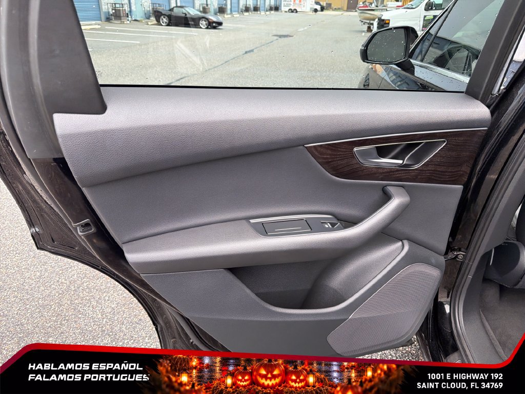 Used 2021 Audi Q7 2.0T Premium w/ Convenience Package AWD/4WD image 26