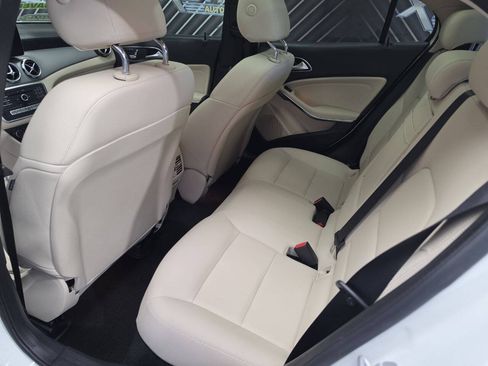 Used 2018 Mercedes-Benz GLA 250 image 30