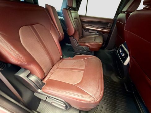 Used 2023 Ford Expedition Limited AWD/4WD image 15