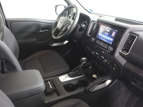 Certified 2024 Nissan Frontier SV w/ SV Convenience Package image 28