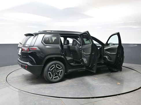 New 2026 Jeep Cherokee Limited image 45