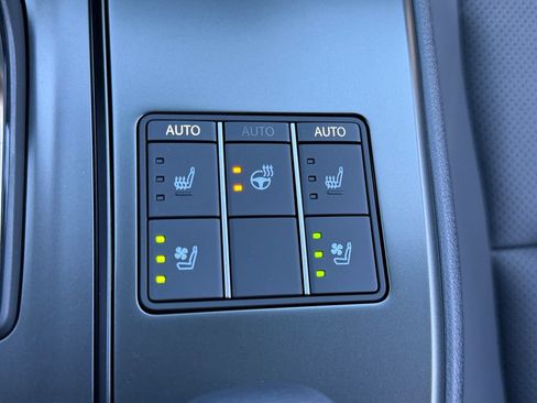 Certified 2026 Lexus UX 300h AWD w/ Accessory Package (2T) image 30