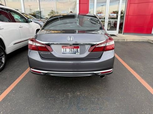 Used 2017 Honda Accord LX image 6