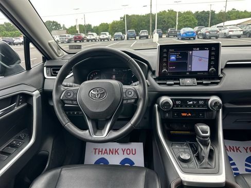 Used 2019 Toyota RAV4 Limited w/ Advanced Technology Package AWD/4WD image 17