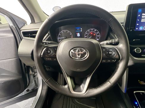 Used 2023 Toyota Corolla Cross LE FWD image 17