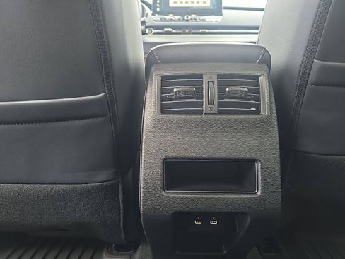 New 2026 Mitsubishi Outlander SE image 27