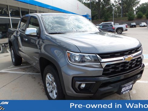 Used 2022 Chevrolet Colorado LT w/ LT Convenience Package image 7