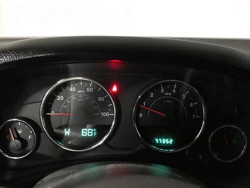 Used 2013 Jeep Wrangler Unlimited Rubicon w/ Connectivity Group image 22