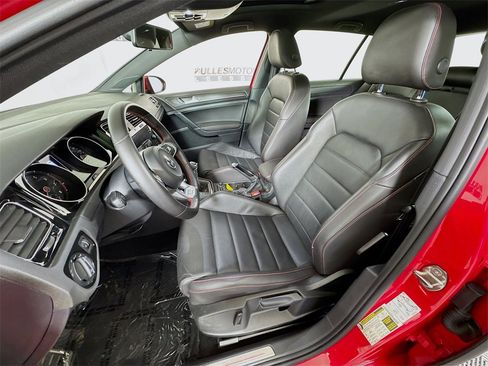 Used 2020 Volkswagen GTI SE image 20