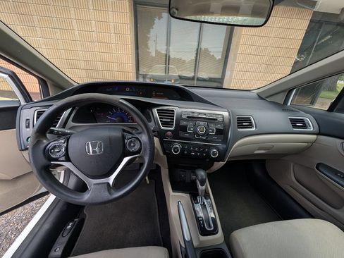 Used 2013 Honda Civic LX image 10