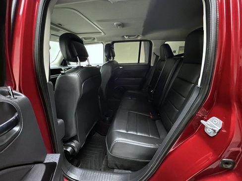 Used 2015 Jeep Patriot High Altitude image 19