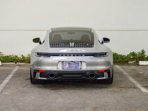 Used 2024 Porsche 911 Carrera 4S image 11