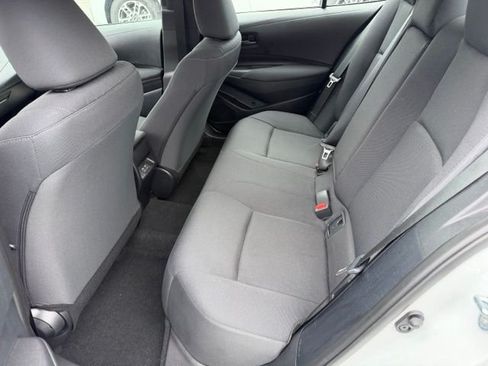 Used 2025 Toyota Corolla LE FWD image 10