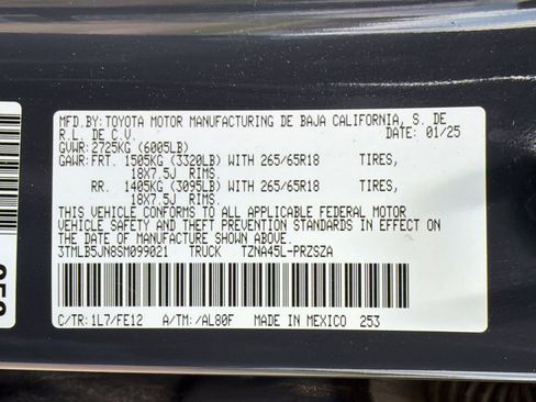 Used 2025 Toyota Tacoma TRD Sport AWD/4WD image 20