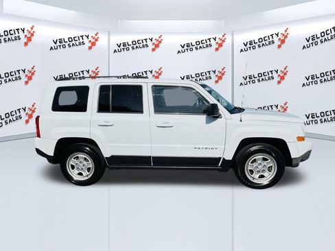 Used 2017 Jeep Patriot Sport w/ Power Value Group image 2
