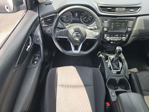 Used 2020 Nissan Rogue SV w/ Sun & Sound Touring Package AWD/4WD image 23