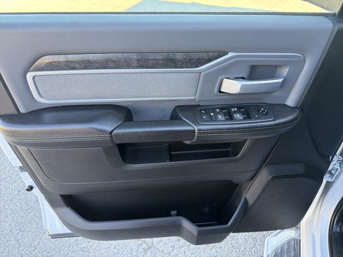 Used 2021 RAM 2500 Big Horn AWD/4WD image 16