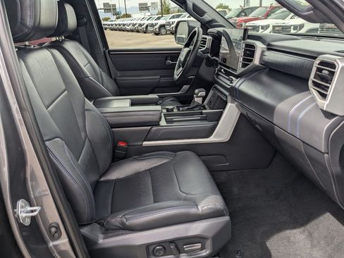 Used 2024 Toyota Tundra Platinum AWD/4WD image 30
