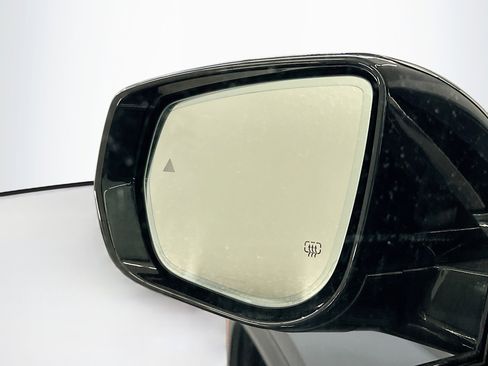 Used 2024 Jeep Grand Cherokee L Limited w/ Luxury Tech Group II image 16