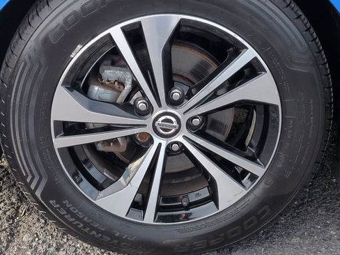 Used 2020 Nissan Sentra SV image 14