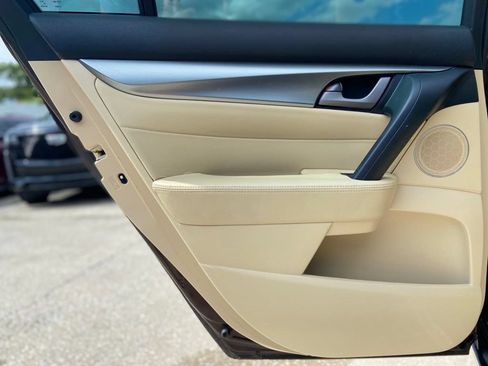 Used 2010 Acura TL w/ Technology Package FWD image 19